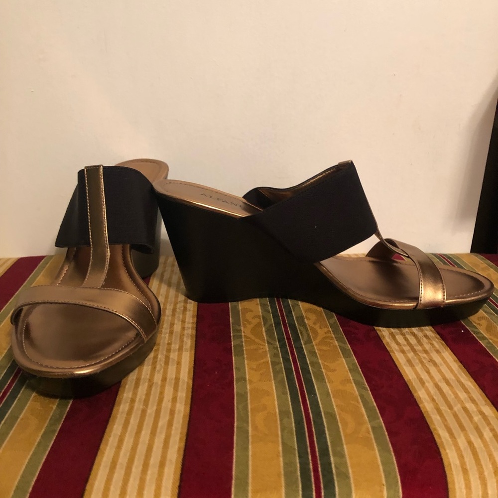 Wedge shoes - Picture 3 of 7